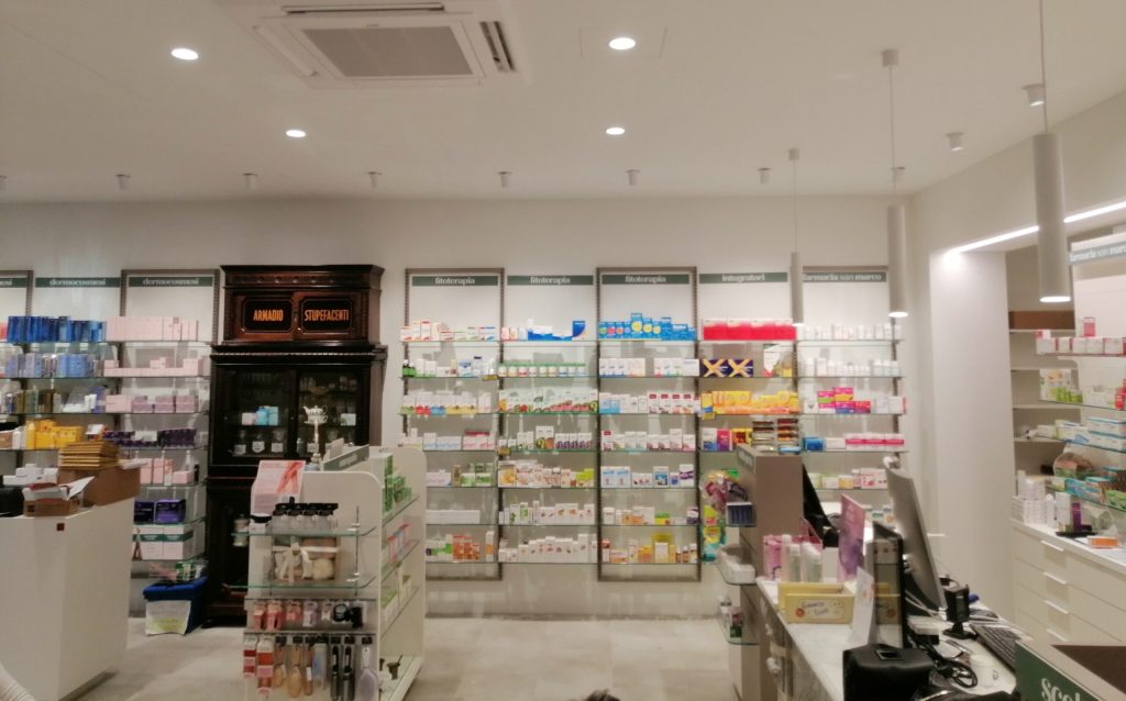 Farmacia San Marco, Vezia (Svizzera) - Progetto di Visual Merchandising e Brand Identity per rinnovare e innovare l’area espositiva – Now Farmacia Farmacia San Marco, Vezia (Svizzera) - Progetto di Visual Merchandising e Brand Identity per rinnovare e innovare l’area espositiva – Now Farmacia