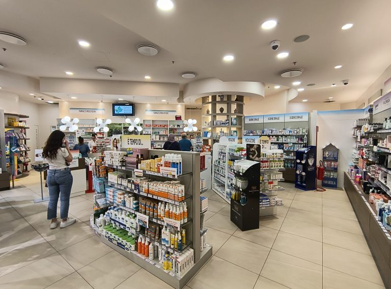 progetti di visual merchandising realizzati – Now Farmacia progetti di visual merchandising realizzati – Now Farmacia
