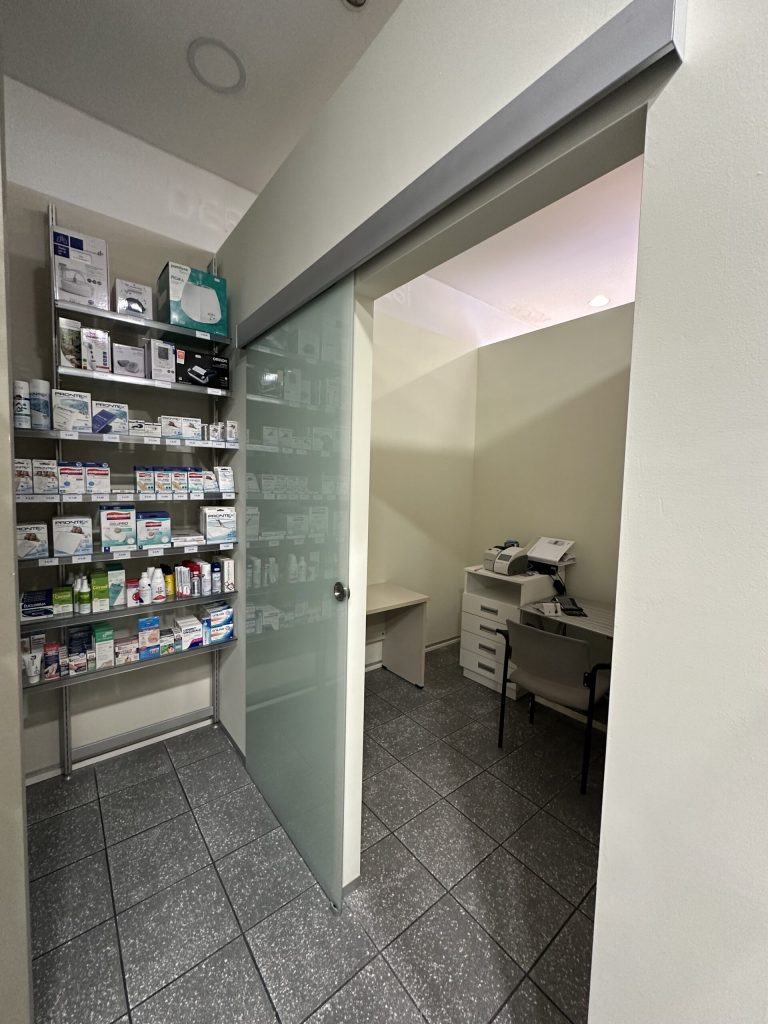Clienti e farmacisti al centro: progetto di remise en forme per le Farmacie Comunali di Peschiera Borromeo, lay out commerciale, ricategorizzazione e comunicazione – Now Farmacia Clienti e farmacisti al centro: progetto di remise en forme per le Farmacie Comunali di Peschiera Borromeo, lay out commerciale, ricategorizzazione e comunicazione – Now Farmacia