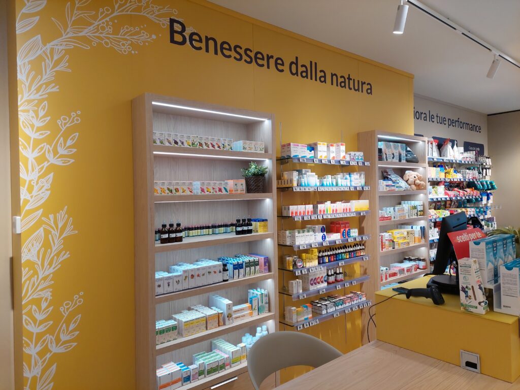 Farmacia Saint Christophe: progetto di visual merchandising tra esperienza e performance &ndash; Now Farmacia