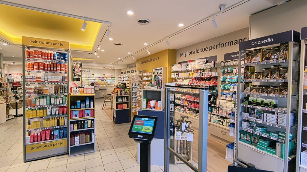 Farmacia Saint Christophe: progetto di visual merchandising tra esperienza e performance &ndash; Now Farmacia