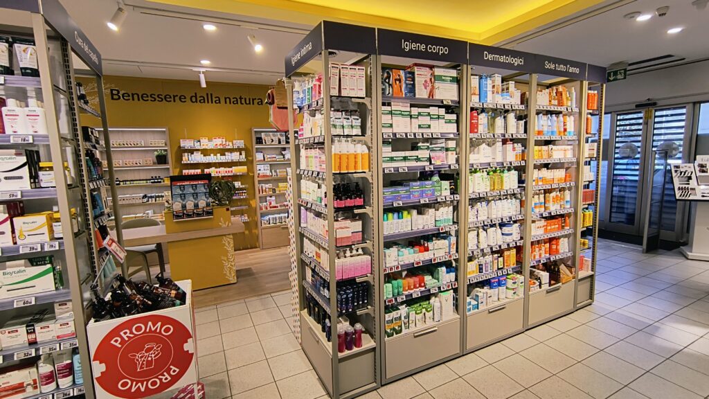 Farmacia Saint Christophe: progetto di visual merchandising tra esperienza e performance &ndash; Now Farmacia