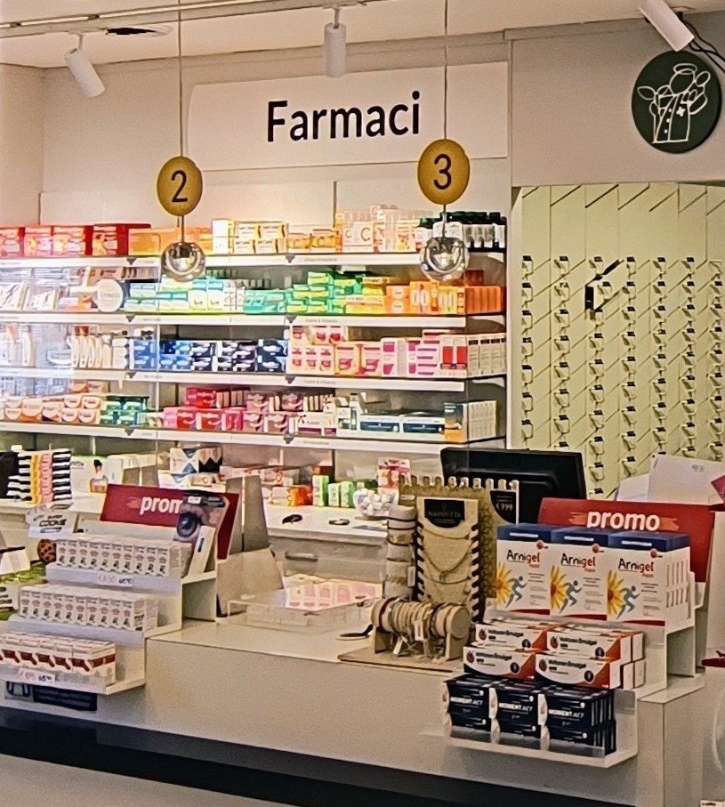 Farmacia Saint Christophe: progetto di visual merchandising tra esperienza e performance &ndash; Now Farmacia